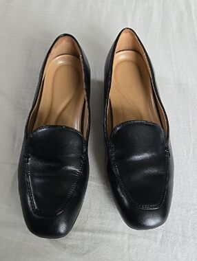 Easy Spirit Black Leather Slip-On Loafers